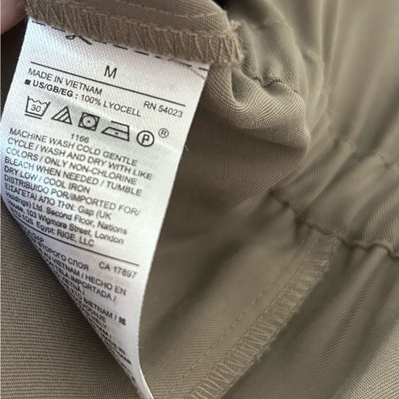 GAP jumpsuit - Picture 8 of 10